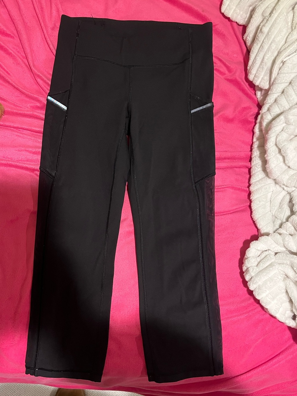 lululemon athletica Black Cropped Leggings with Side Pockets